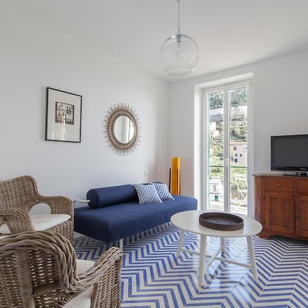 San Giovanni Apt, Seaview Terrace, 2 Aircondo Bdr, Easy From Train Or Private Parking Riomaggiore Exterior photo